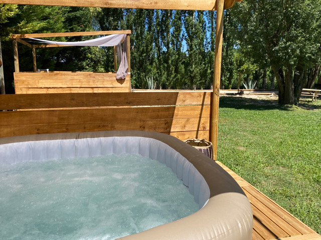Jacuzzi